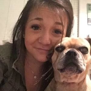 Meet your Posher, Mia